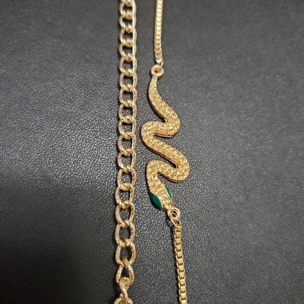Gold tone snake bracelet set 6-8"
